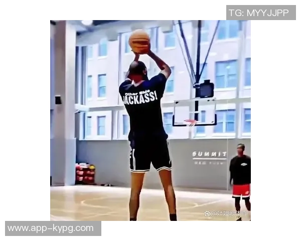 杜兰特分享投篮心态调整秘诀自信出手是找回手感的关键 杜兰特分享投篮心态调整秘诀自信出手是找回手感的关键